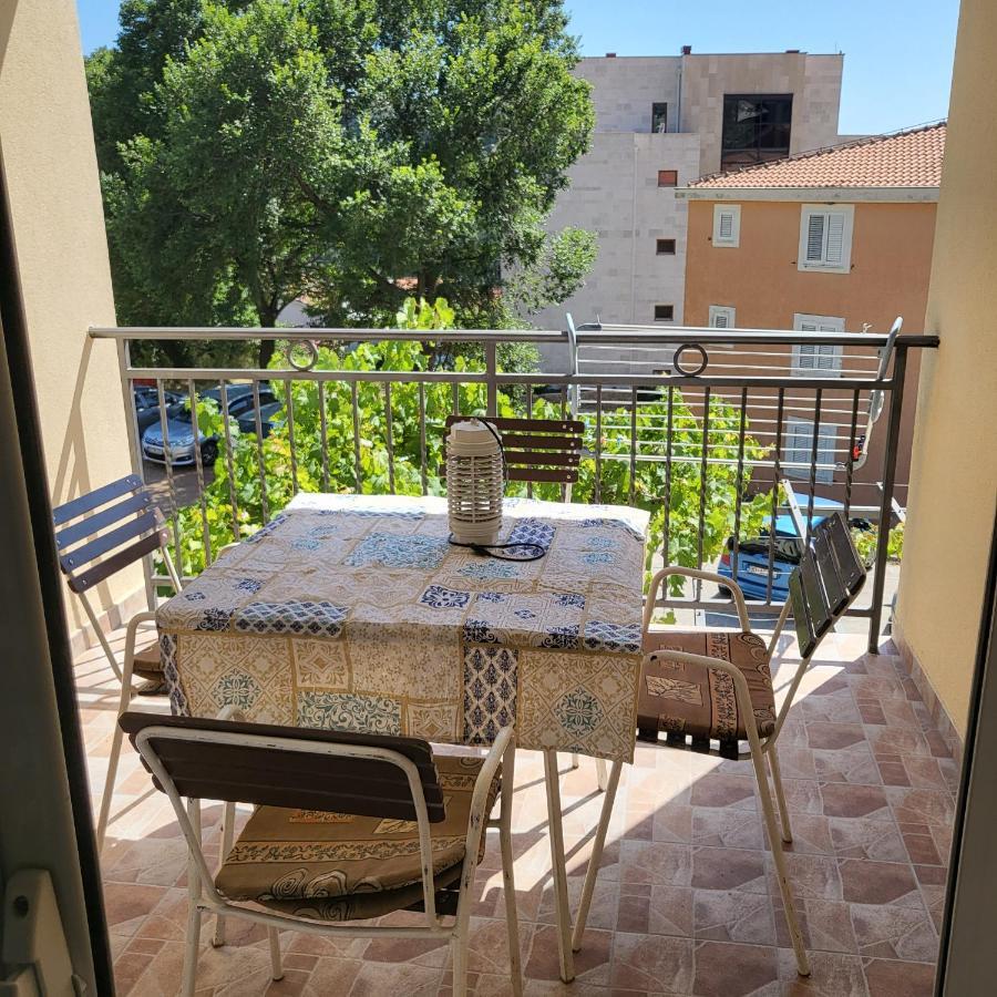 Apartmani Mia Sorajic Petrovac Bagian luar foto